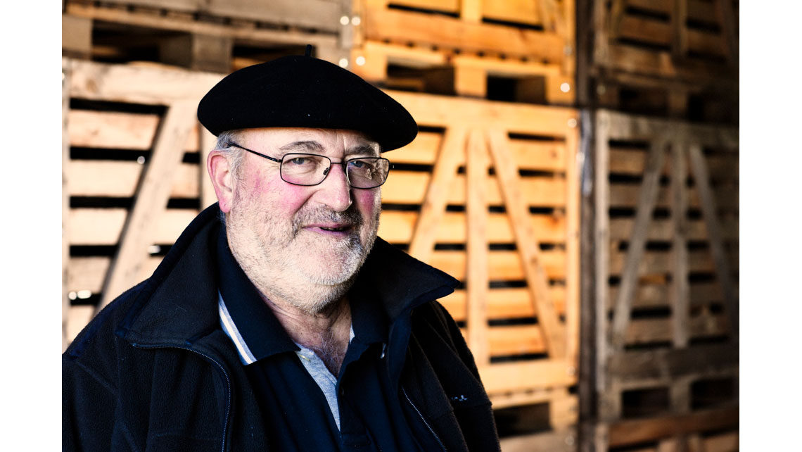 Portrait du vigneron au Vieux Château Champs de Mars ; © Richard Nourry