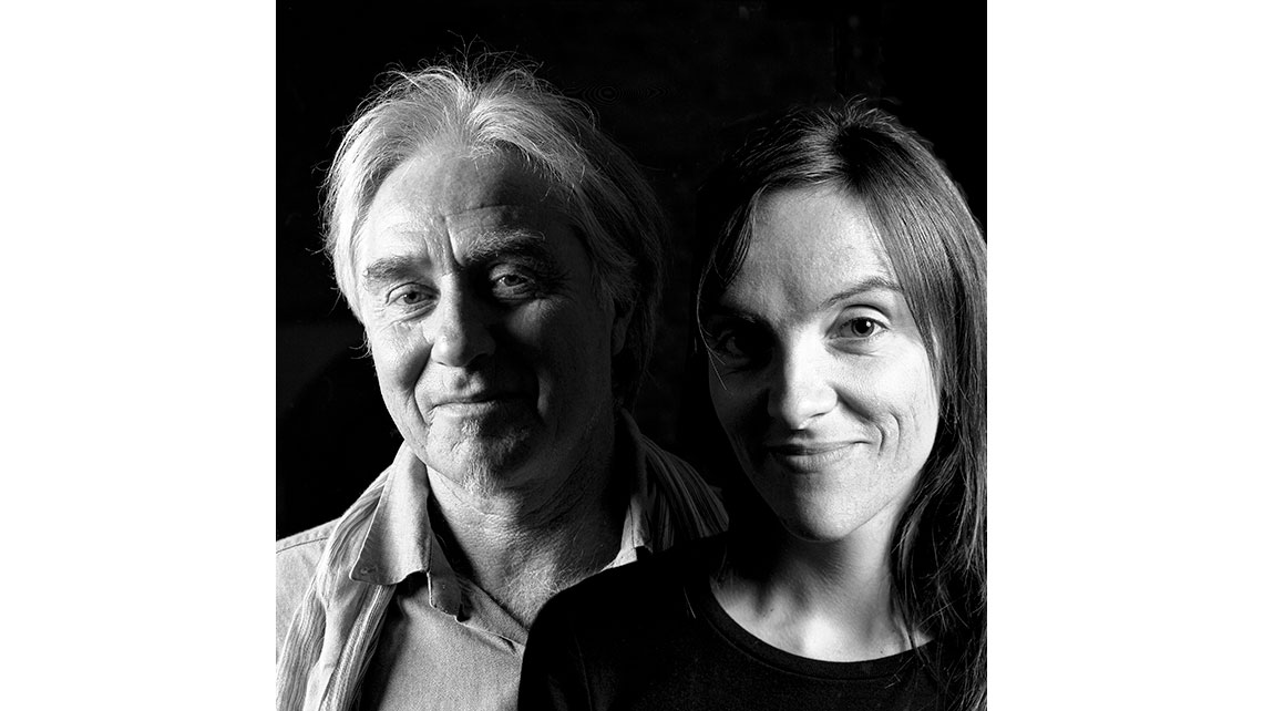 Portrait noir et blanc en duo de Jean-Pierre Mau et Florence Forgas, Château Ducla (Bordeaux Supérieur - Cru classique d'Yvon Mau) ; © Richard Nourry